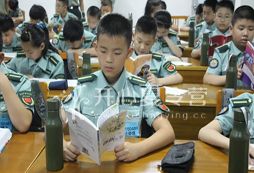 小學(xué)生參加杭州軍事夏令營能得帶什么樣的收獲