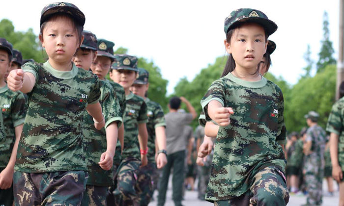 孩子參加軍事夏令營的好處有什么