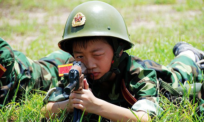 杭州軍事夏令營(yíng)