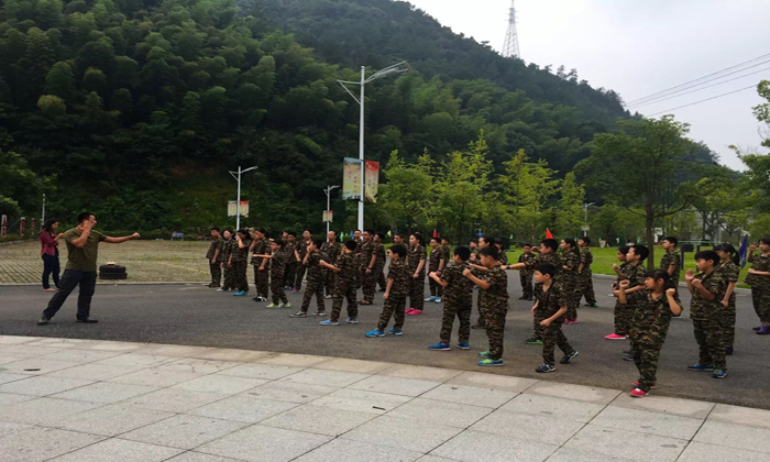 杭州暑期軍事夏令營(yíng)活動(dòng).jpg