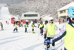 四川滑雪冬令營課程提高孩子的免疫力！