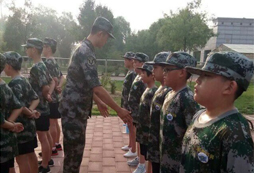 河北少年夏令營活動讓孩子形成積極的人生態(tài)度
