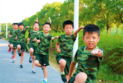 河北省中小學(xué)國防教育夏令營提升孩子綜合能力？