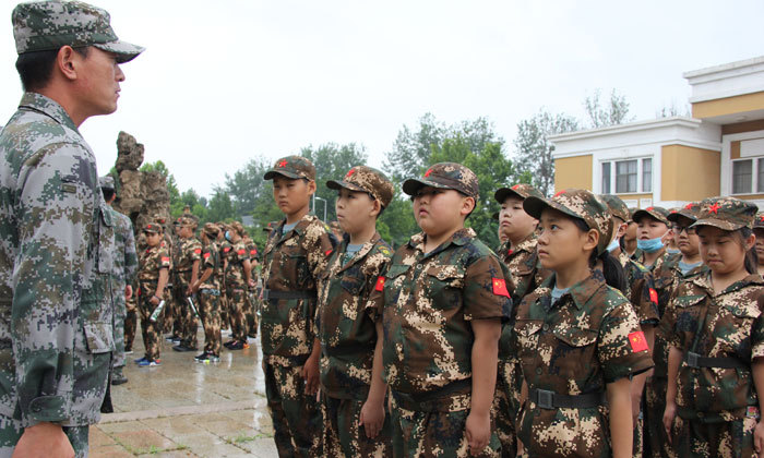 河南軍事夏令營多少錢