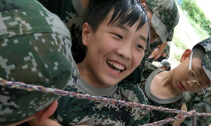 不少家長為什么讓孩子暑期參加河南軍事夏令營.jpg