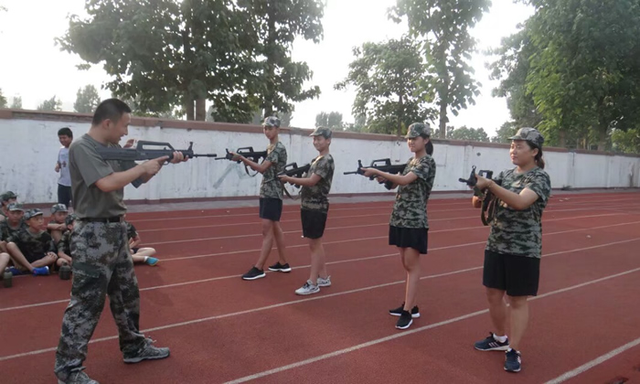 2024許昌暑假兒童軍事夏令營(yíng)