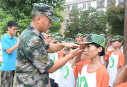 河南軍事夏令營(yíng)讓孩子的假期不再無(wú)聊
