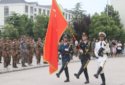 河南軍事夏令營(yíng)培養(yǎng)孩子心理品質(zhì)