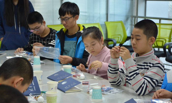 河源科學夏令營讓孩子們愛上科學技術(shù)！.jpg