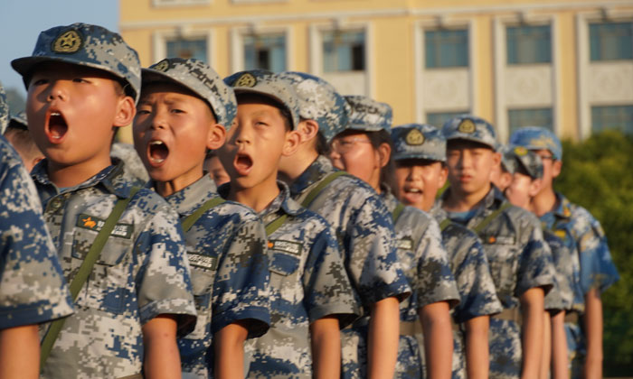河源軍事夏令營改善孩子的成長心靈.jpg