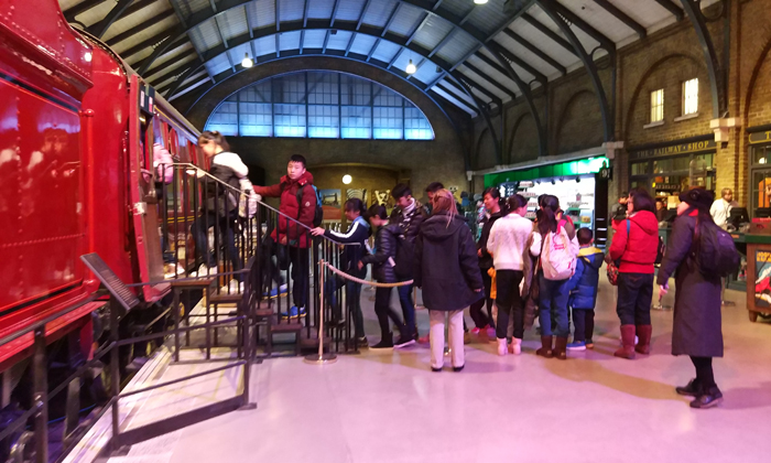 圍繞學(xué)生們感興趣的話題