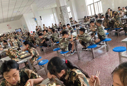 河南軍事夏令營(yíng)的課程對(duì)孩子有什么幫助？