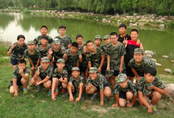 河南軍事夏令營(yíng)讓孩子感受真正軍營(yíng)氛圍