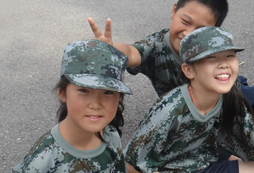 鄭州軍事夏令營讓孩子更好的融入社會