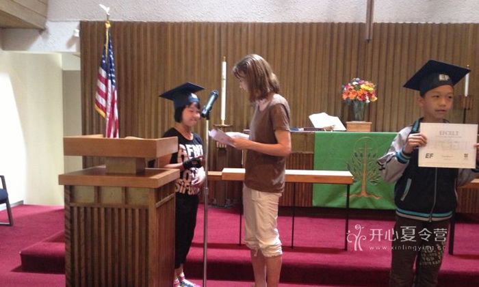 中學(xué)生參加香港夏令營(yíng)強(qiáng)化責(zé)任擔(dān)當(dāng)