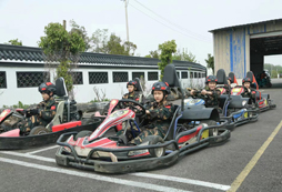 卡丁車