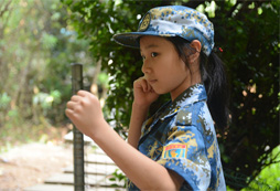 觸摸真實軍事武器了解軍事武器構造
