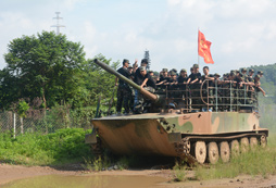 進(jìn)擊的坦克