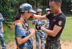 廣州黃埔軍旅夏令營提高孩子的生存適應(yīng)能力
