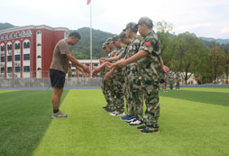 紅泉文化軍事夏令營(yíng)帶給孩子的收獲有哪些？
