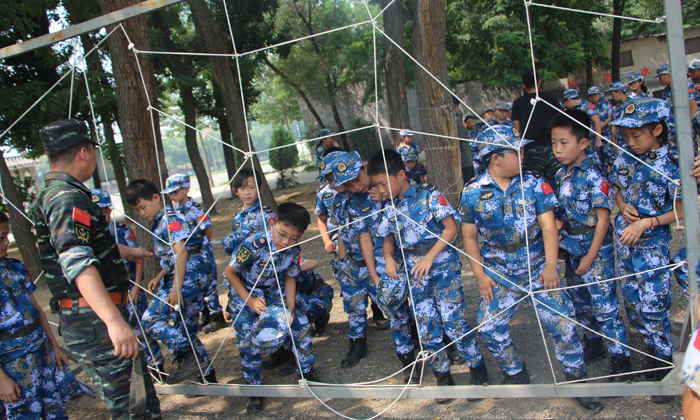 華北軍事夏令營(yíng)好不好