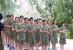 華北暑期夏令營讓孩子學(xué)會(huì)感恩學(xué)會(huì)珍惜