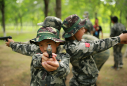 如何選擇華北夏令營(yíng)讓孩子過(guò)個(gè)有意義的暑假？