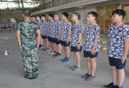 如何為孩子選擇好的華北軍旅生活夏令營