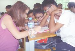 暑假給孩子一次提升英語學(xué)習(xí)的機(jī)會(huì)