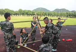 華中軍事夏令營(yíng)孩子素質(zhì)教育最好的課堂