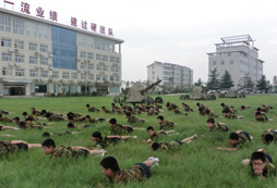 參加河南夏令營(yíng)來(lái)一場(chǎng)爆破式的成長(zhǎng)體驗(yàn)