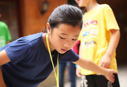 參加湖北戶外探險夏令營學(xué)會戶外生存