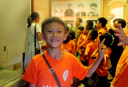 長(zhǎng)沙暑期軍事夏令營(yíng)讓孩子學(xué)會(huì)堅(jiān)強(qiáng)