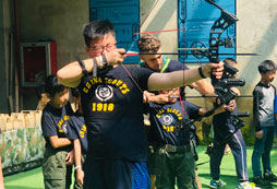 參加軍事化管理的夏令營湖南活動為孩子打基礎(chǔ)！