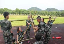 暑期青少年參加湖南軍校夏令營的好處有哪些？