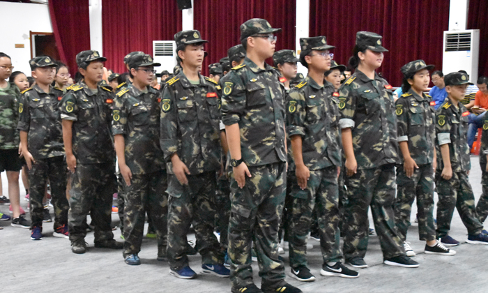 暑期軍事訓(xùn)練營(yíng)活動(dòng)有哪些特色課程