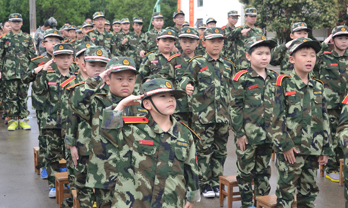 養(yǎng)成好習(xí)慣就從湖南軍事夏令營開始