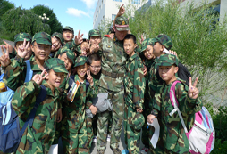 中小學(xué)生參加湖南軍事夏令營(yíng)的報(bào)名條件是什么？
