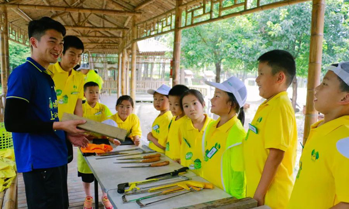 戶外技能夏令營(yíng)哪家好