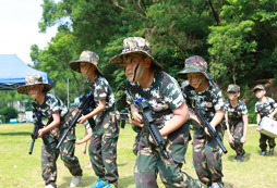 紅星閃閃夏令營軍事演習(xí)活動