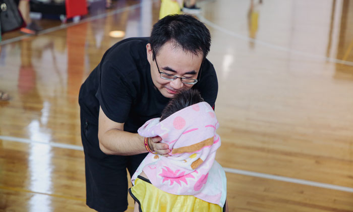 教練的悉心照顧