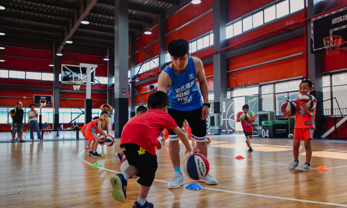 矯正運球腳步