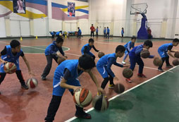 暑假上海青少年籃球夏令營教學(xué)內(nèi)容是怎樣的？