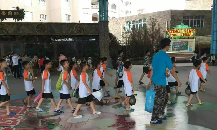 出發(fā)啦巨浪來(lái)襲