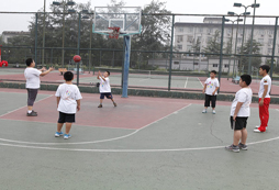 參加中學(xué)生減肥夏令營(yíng)合理運(yùn)動(dòng)減掉多余脂肪