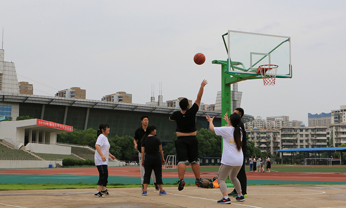 減肥夏令營(yíng)