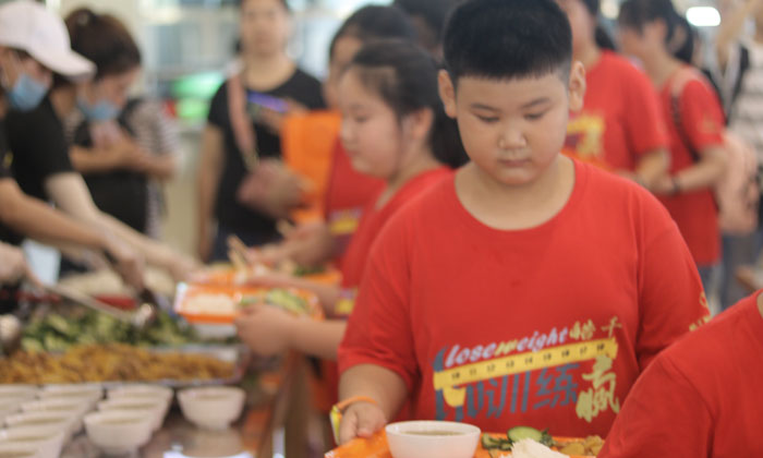 中小學(xué)生參加減肥夏令營真的能瘦下來嗎？