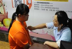 孩子暑假參加減肥夏令營(yíng)好嗎？