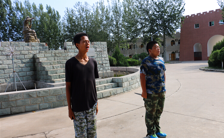 江蘇軍事夏令營(yíng)