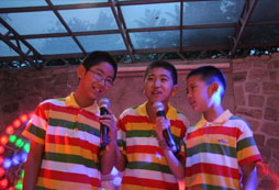 江蘇中小學生夏令營對孩子哪些影響？